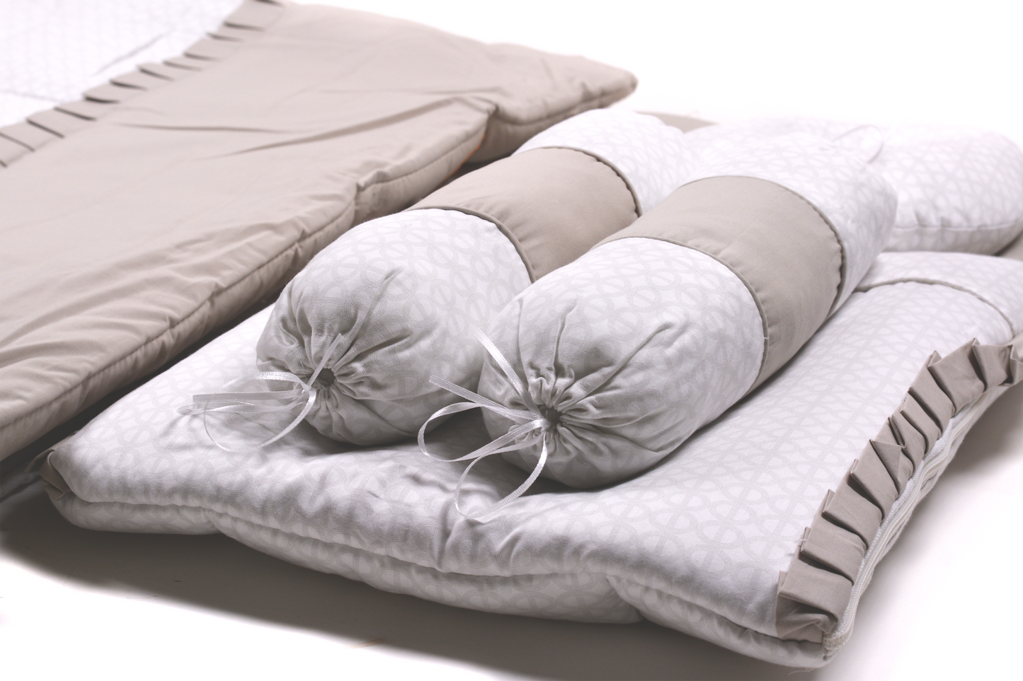 Grey and White Bed Set 5Pcs